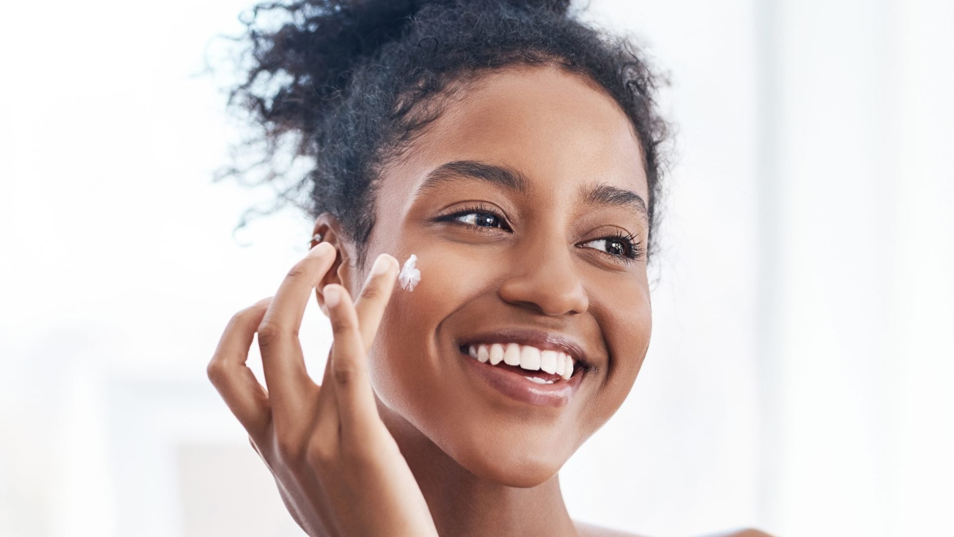 Why You Should Consider Opting For A Simple Skin Care Routine