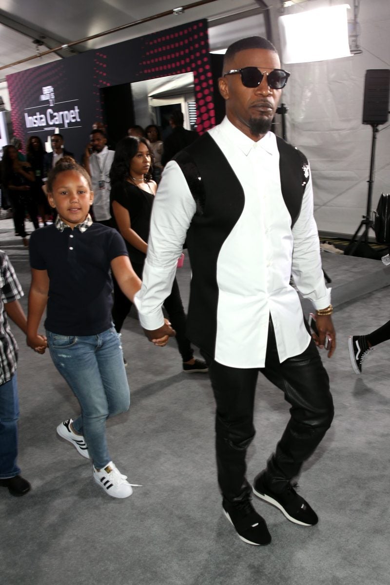 23 Photos Of Jamie Foxx And His Daughters Over The Years