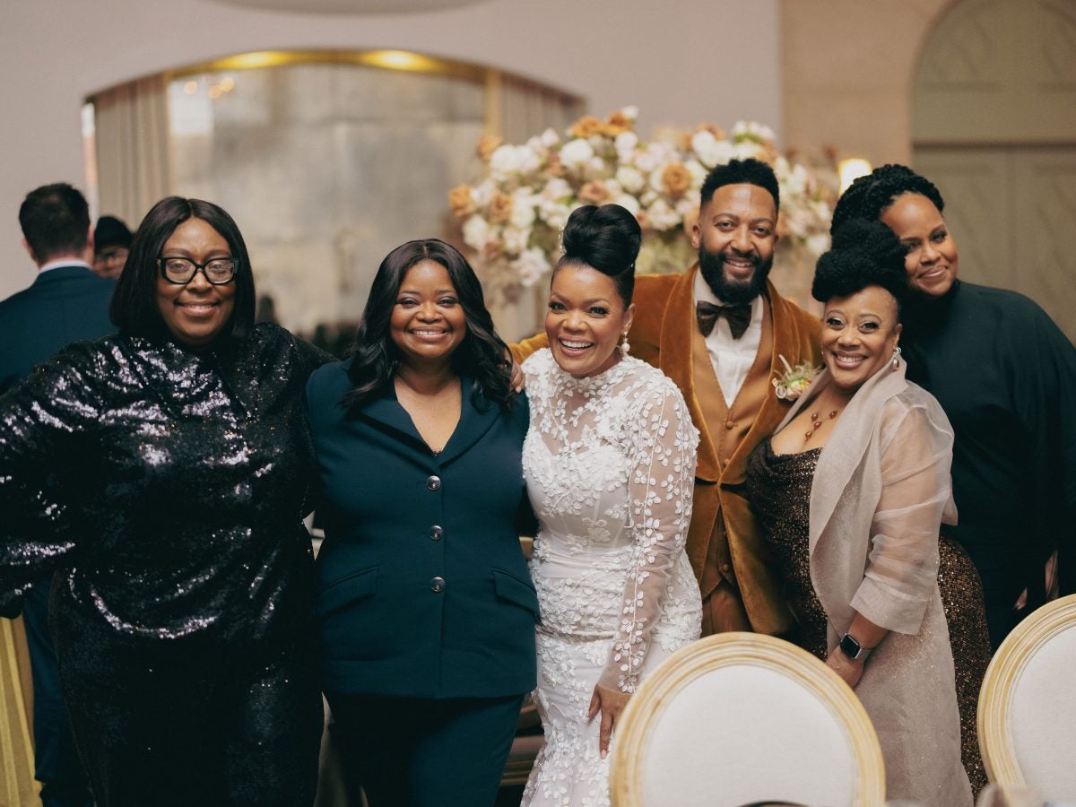 Exclusive: Yvette Nicole Brown Marries Anthony Davis, Says 'Delay Is Not Denial' In Finding Love After 50