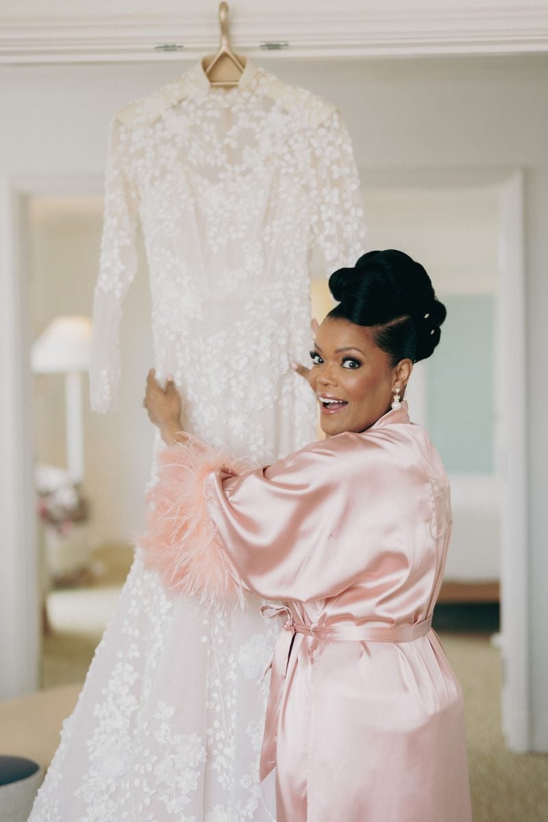 Exclusive: Yvette Nicole Brown Marries Anthony Davis, Says 'Delay Is Not Denial' In Finding Love After 50