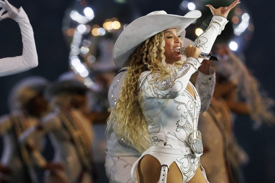 Beyoncé Postpones Surprise Announcement Amid Los Angeles Wildfires