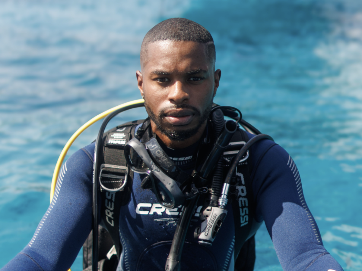 Black Man Sets Scuba Diving World Record