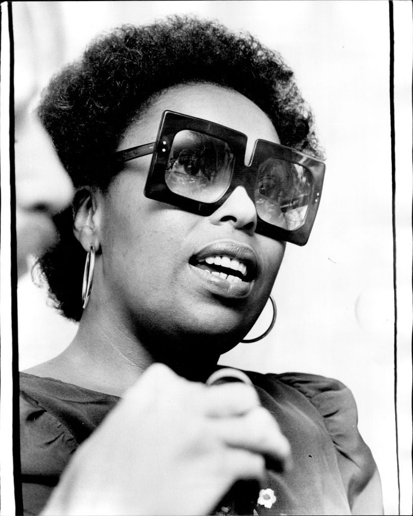 Roberta Flack’s Most Iconic Beauty Moments