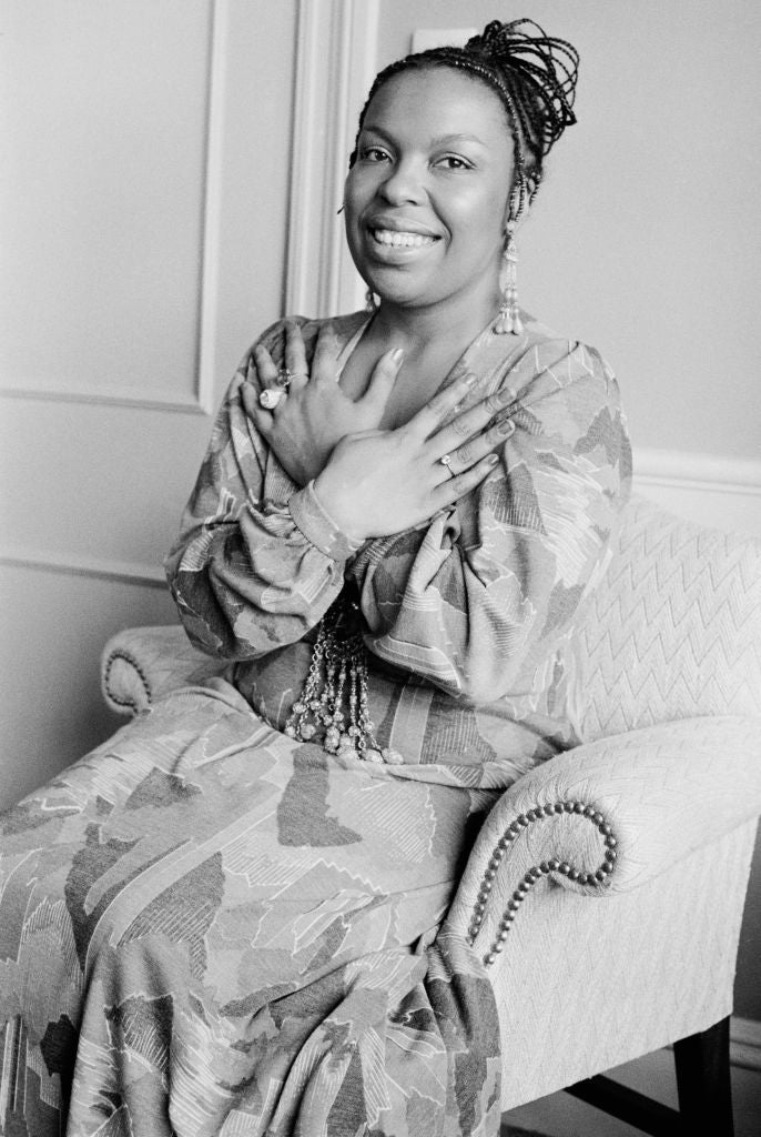 Roberta Flack’s Most Iconic Beauty Moments