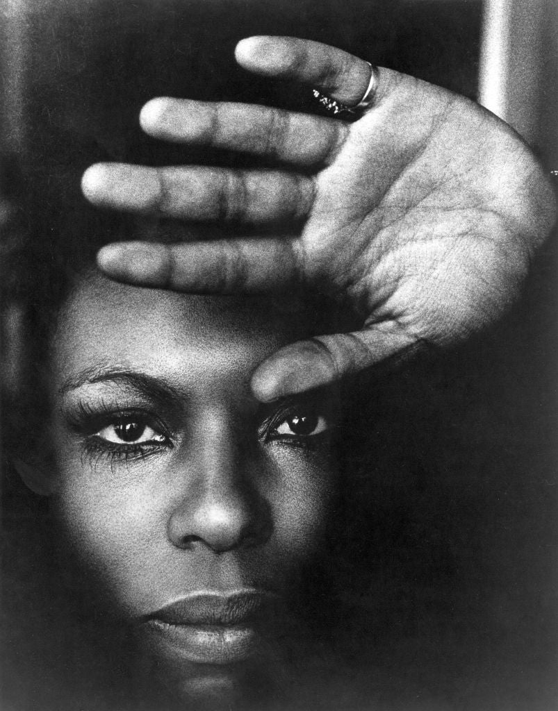 Roberta Flack’s Most Iconic Beauty Moments